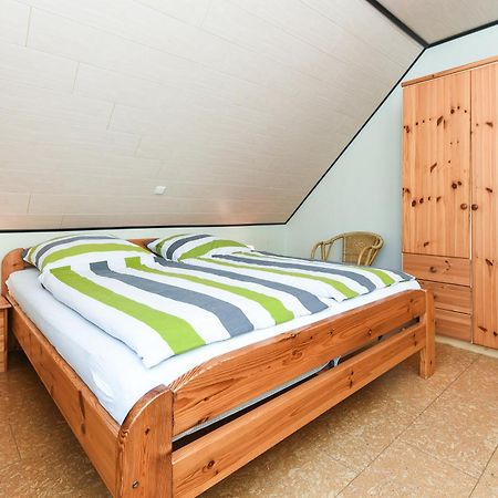 Ferienwohnungen Im Haus Flinthoern ノイハルリンガージール エクステリア 写真